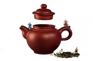 Making Green Tea On A Clay Teapot